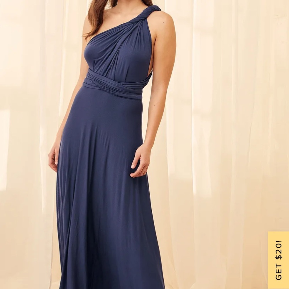 Lulu’s Tricks of the Trade Maxi Dress